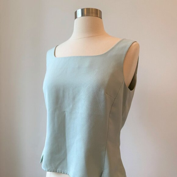 Votre Nom Back Zip Tank - Picture 1 of 5